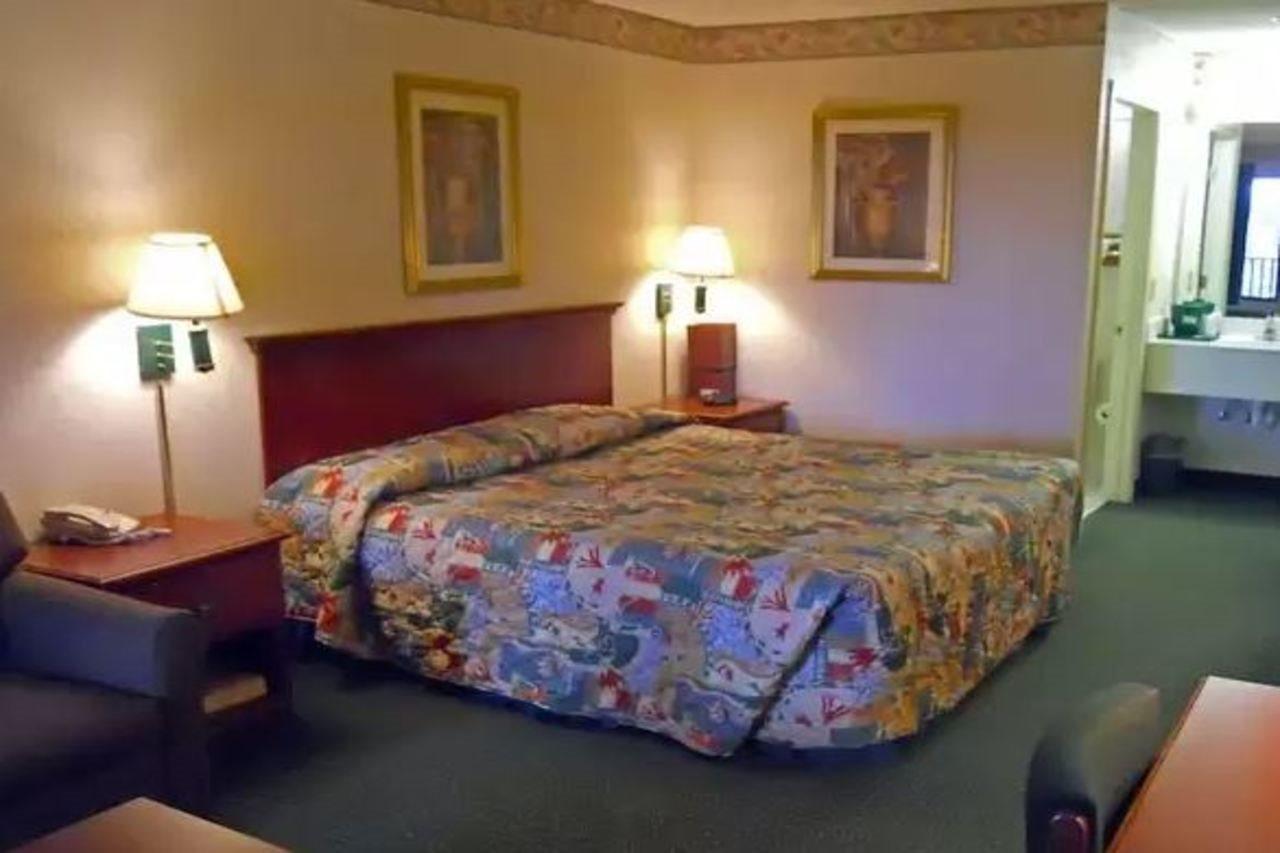 America'S Best Inn & Suites - Decatur Kültér fotó